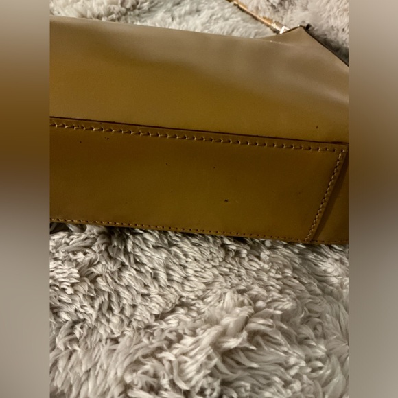 Gucci Vintage Camel Color Hobo Style Shoulder Bag EUC - Picture 13 of 16